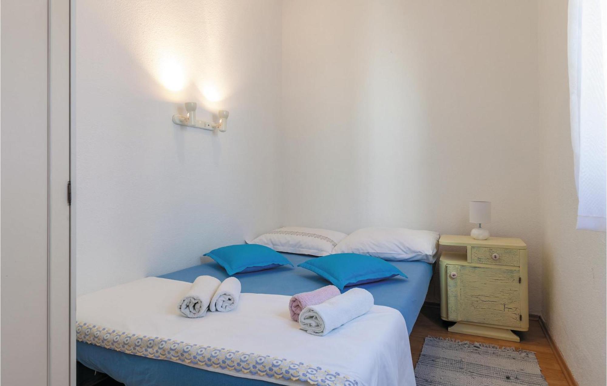 5 Bedroom Cozy In Holiday home
