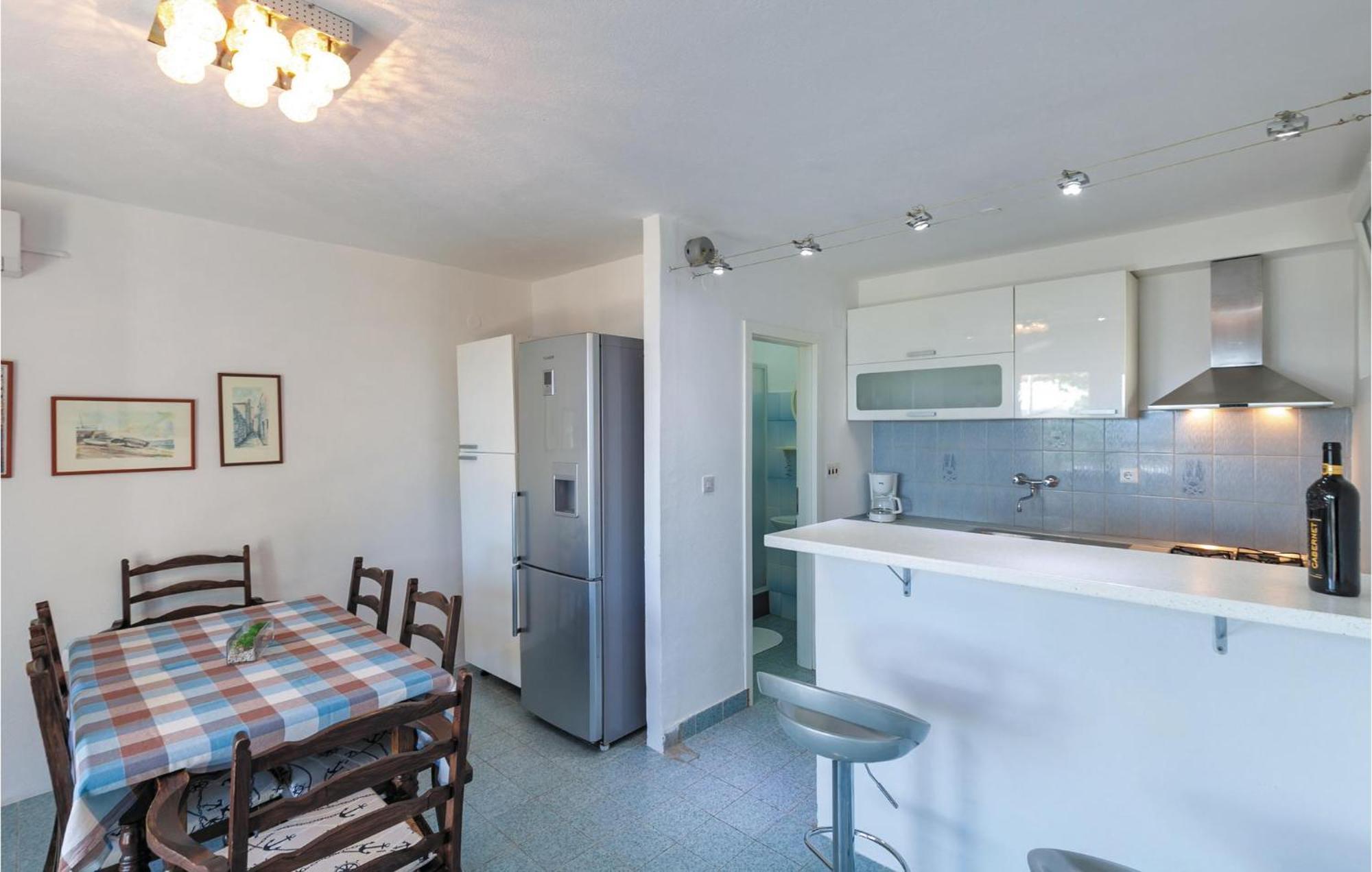 Holiday home 5 Bedroom Cozy In